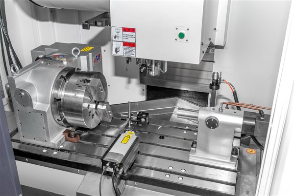 加工中心和(he)數控銑床有(yǒu)哪些區别   ？