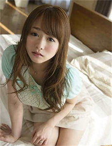 《evelynlin-女同志videos最新另》