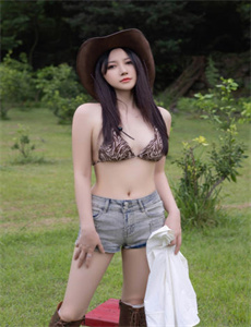 《不扣纽扣的女孩下载-奇异博士迅雷下载》