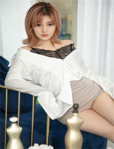 《公主小妹第二部全集-丰满少妇被猛烈进AV毛片》